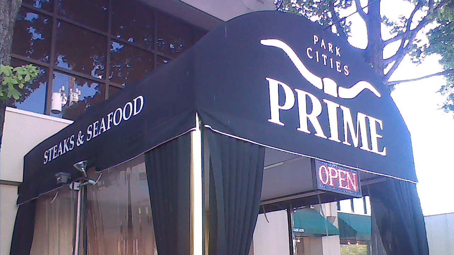 Restaurant awning